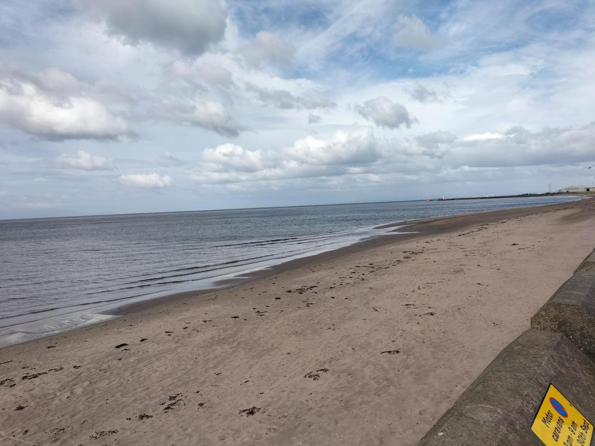 Maze Beach Getaway Daire Ayr Dış mekan fotoğraf